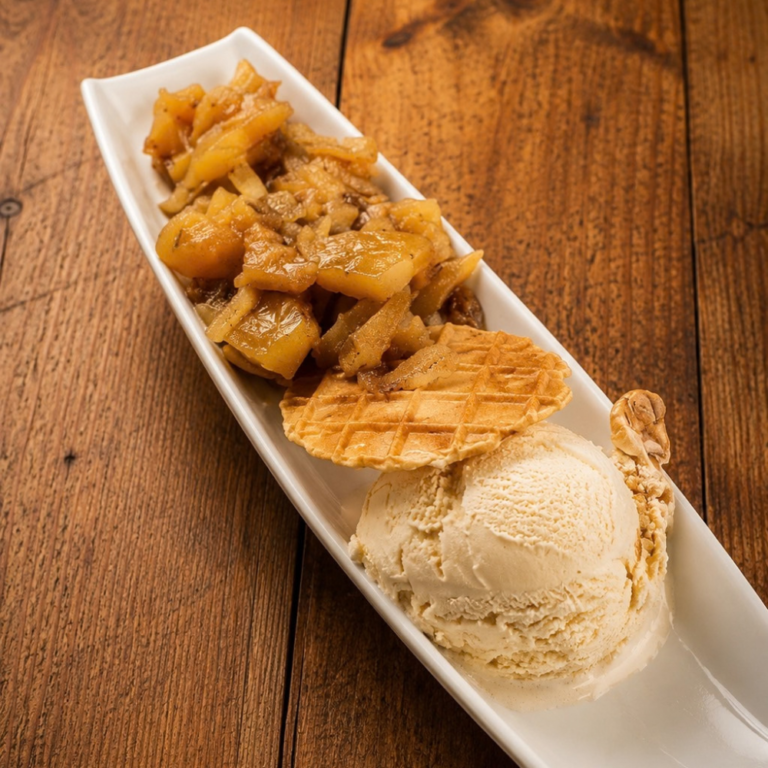 Compota de manzana con helado vegano para compartir